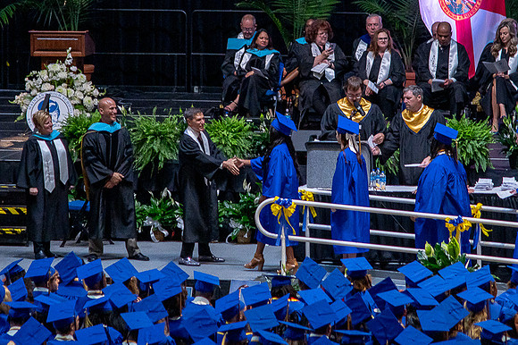 Grad2024-21
