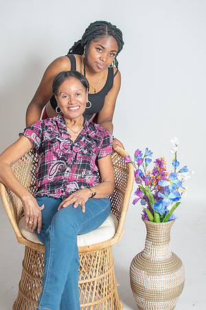 Mom-107