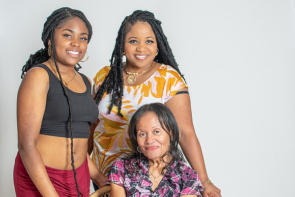 Mom-153