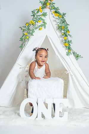 Gianna is One-5