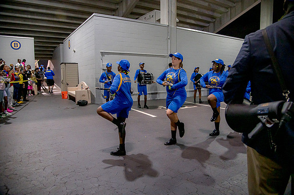 Band-83