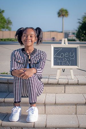 Zoeyis10-1