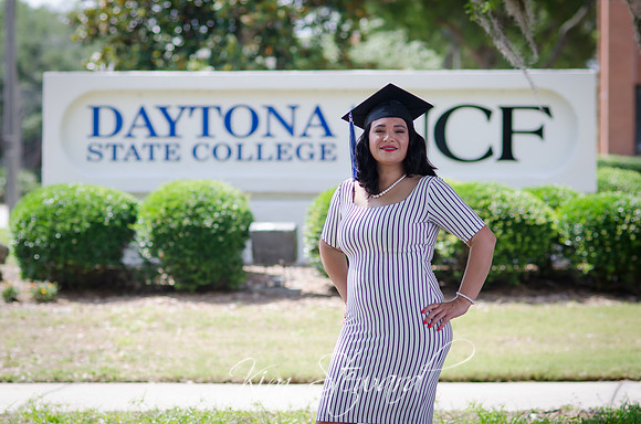 GradMary2019-49