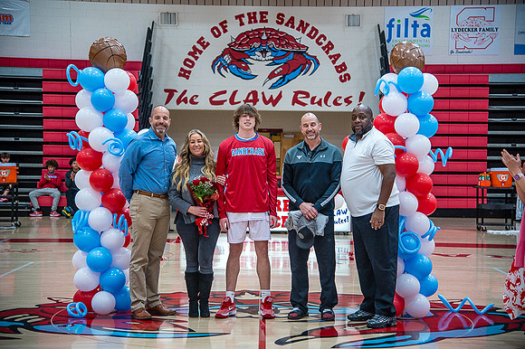 seniornight-110