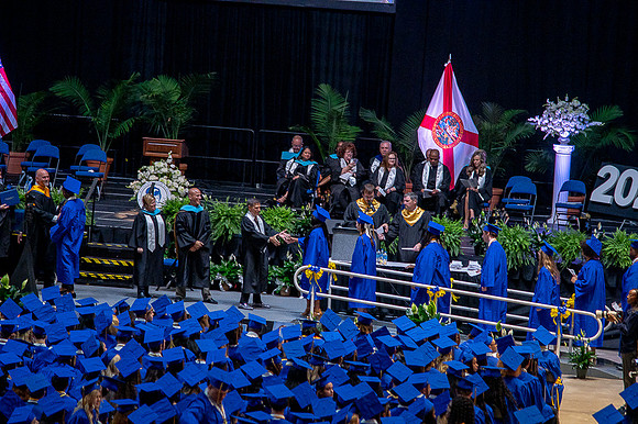 Grad2024-20