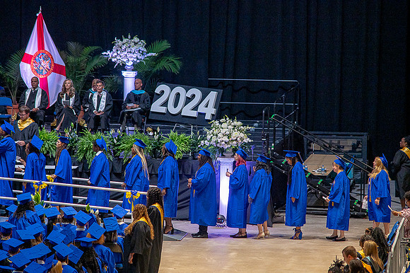 Grad2024-14